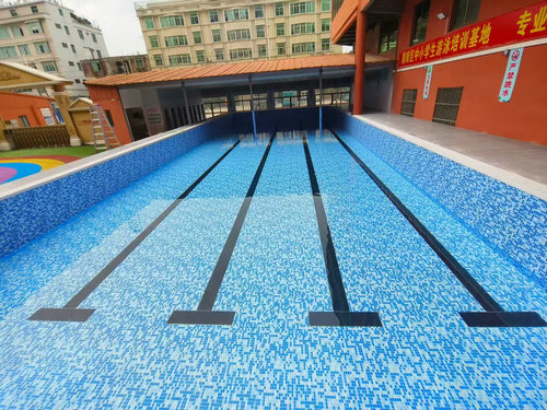乌兰学校钢结构拼装游泳池防水胶膜泳池项目